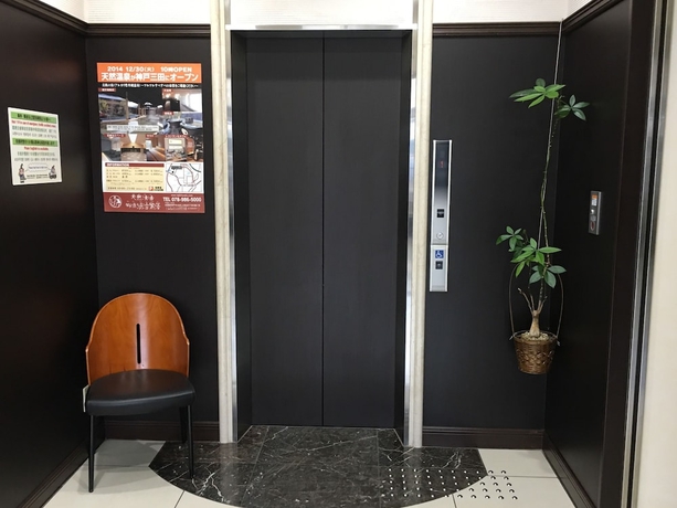 Imagen de los interiores del Hotel R-inn Ayabe. Foto 13