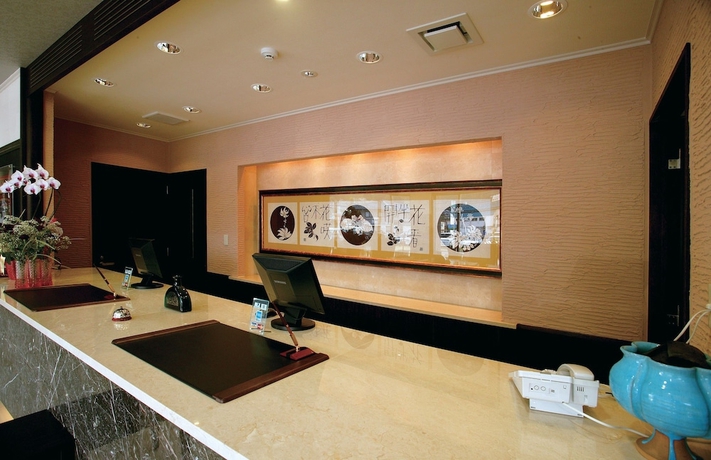 Imagen de los interiores del Hotel R-inn Ayabe. Foto 14