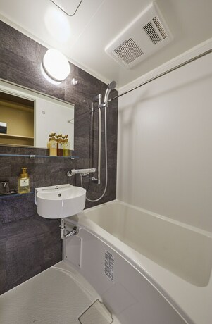 Imagen de la habitación del Hotel Rinn Gojo Omiya. Foto 9