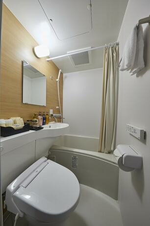 Imagen de la habitación del Hotel Rinn Higashi Otowa. Foto 10