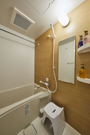 Imagen de la habitación del Hotel Rinn Higashi Otowa. Foto 11