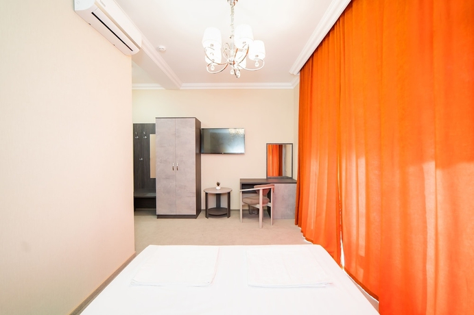 Imagen de la habitación del Hotel Rinn Rise. Foto 7