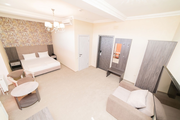 Imagen de la habitación del Hotel Rinn Rise. Foto 10