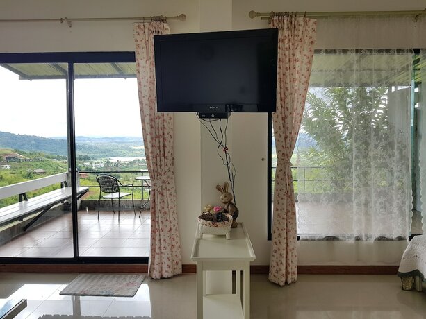 Imagen de la habitación del Hotel Rinnapat Khao Kho. Foto 19