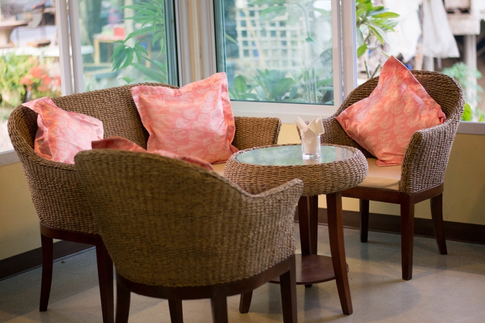 Imagen de los interiores del Hotel Rinrada Resort. Foto 6