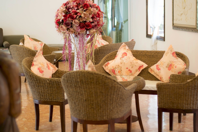 Imagen de los interiores del Hotel Rinrada Resort. Foto 7