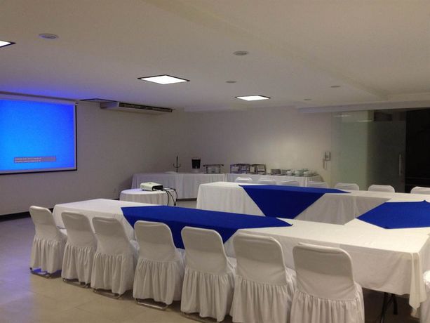 Imagen de los interiores del Hotel Rio 1300. Foto 8