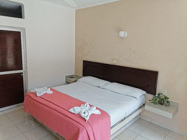 Imagen de la habitación del Hotel Rio Balsas. Foto 3