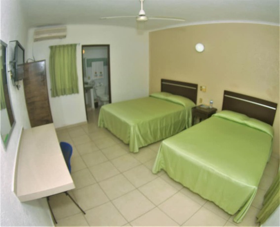 Imagen de la habitación del Hotel Rio Balsas. Foto 6