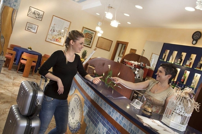 Imagen del bar/restaurante del Hotel Rio, Bellaria-Igea Marina. Foto 4