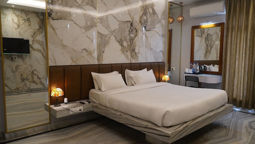 Imagen de la habitación del Hotel Rio Benaras. Foto 4