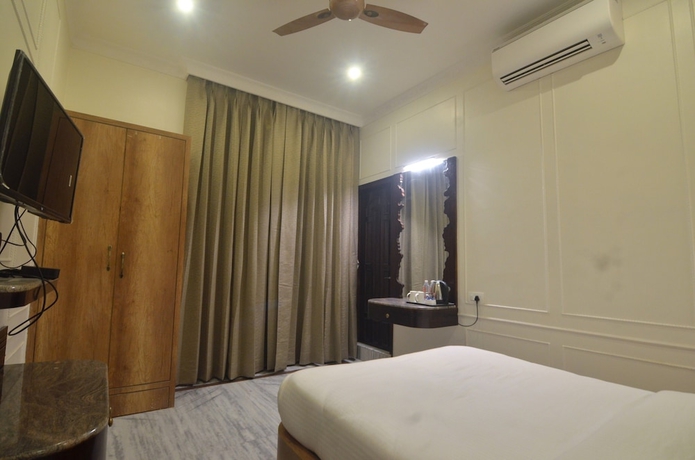 Imagen de la habitación del Hotel Rio Benaras. Foto 9