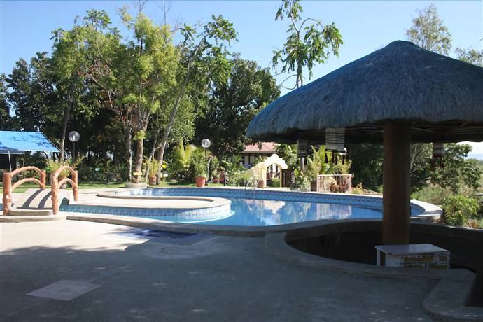 Imagen de la piscina del Hotel Rio Grande De Laoag Resort. Foto 18