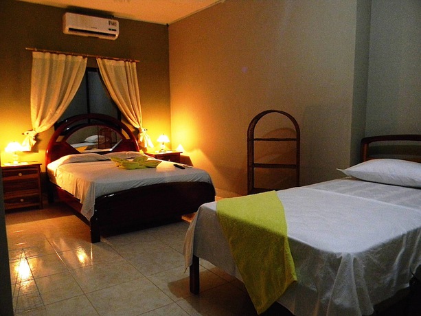Imagen de la habitación del Hotel Rio Guayas. Foto 12