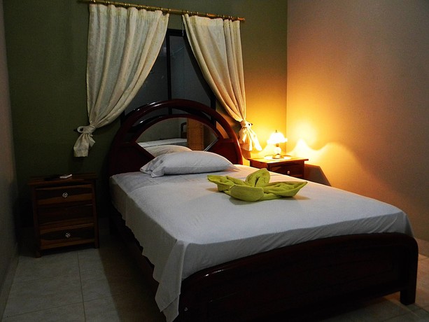 Imagen de la habitación del Hotel Rio Guayas. Foto 18