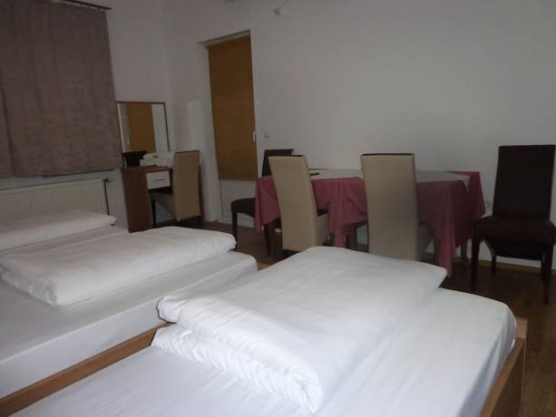 Imagen de la habitación del Hotel Rio, Pristina. Foto 17
