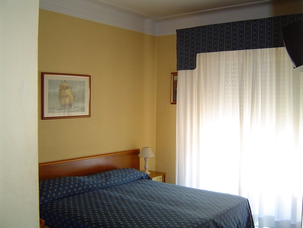 Imagen de la habitación del Hotel Rio, San Remo. Foto 7