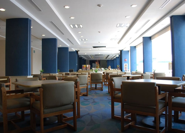 Imagen del bar/restaurante del Hotel Rio Vista Inn Business High Class Poza Rica. Foto 2
