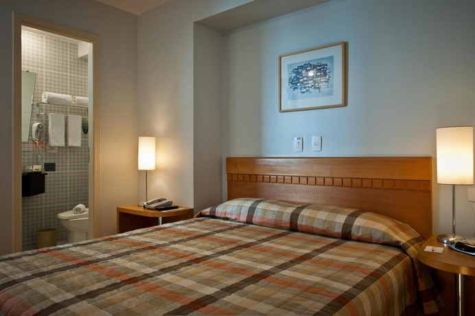 Imagen de la habitación del Hotel Rio by Bourbon Curitiba Batel. Foto 4