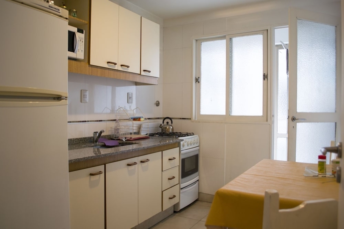 Imagen de la habitación del Hotel Riobamba 489 By Castillo Argentina. Foto 13