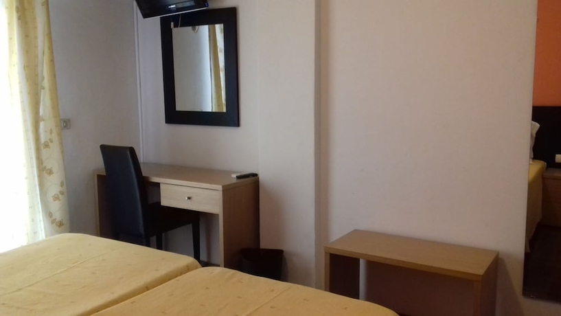 Imagen de la habitación del Hotel Riomar. Foto 6