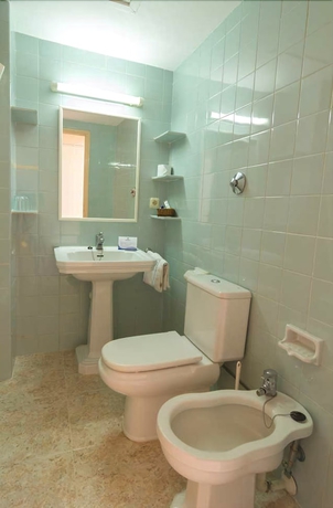 Imagen de la habitación del Hotel Riomar, Ibiza, A Tribute Portfolio. Foto 10