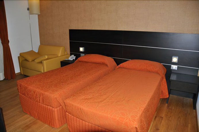 Imagen de la habitación del Hotel Rioverde. Foto 13