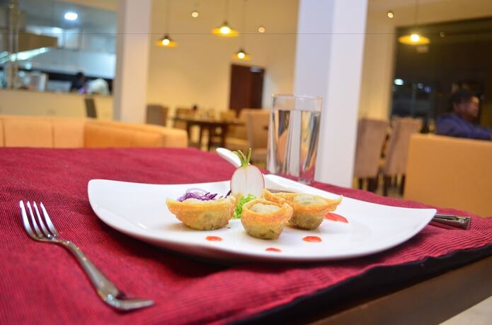 Imagen del bar/restaurante del Hotel Ripon Grand Hill. Foto 12
