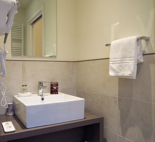 Imagen de la habitación del Hotel Riposo. Foto 12