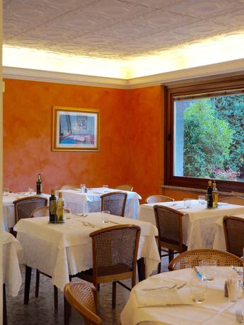 Imagen del bar/restaurante del Hotel Riposo, Pregalleno. Foto 6