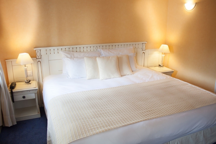 Imagen de la habitación del Hotel Riquet. Foto 15