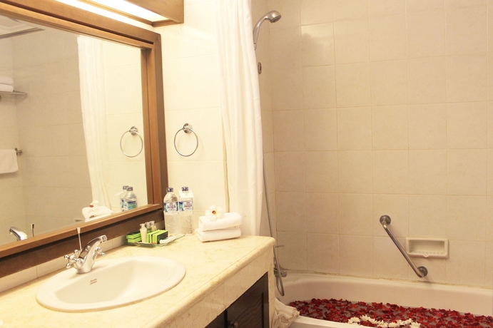 Imagen de la habitación del Hotel Risata Bali Resort y Spa. Foto 11