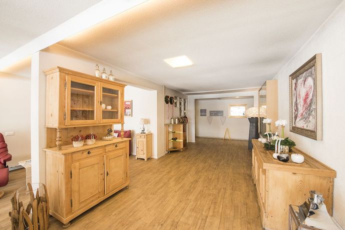 Imagen de los interiores del Hotel Rischli. Foto 14