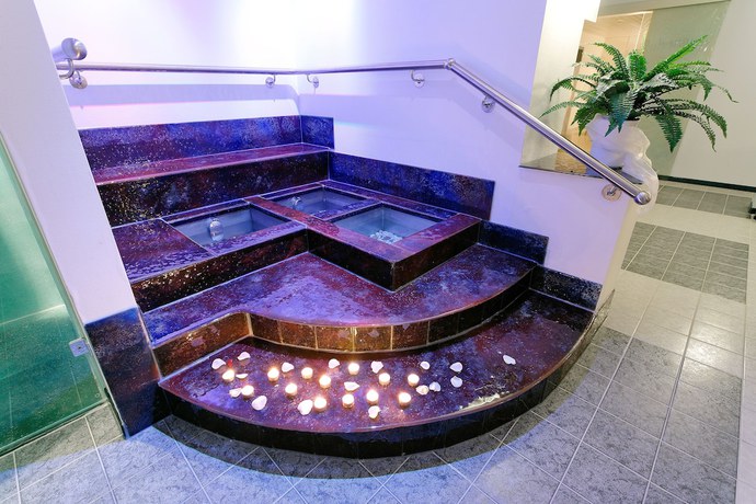 Imagen de la piscina del Hotel Rischli. Foto 20