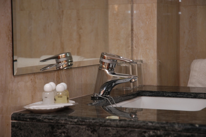 Imagen de la habitación del Hotel Risech. Foto 9