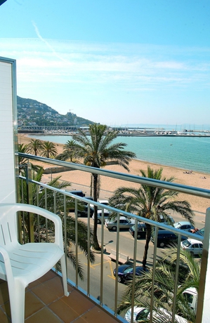 Imagen de la habitación del Hotel Risech. Foto 14