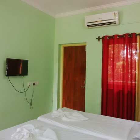 Imagen de la habitación del Hotel Rishi Prasad. Foto 6
