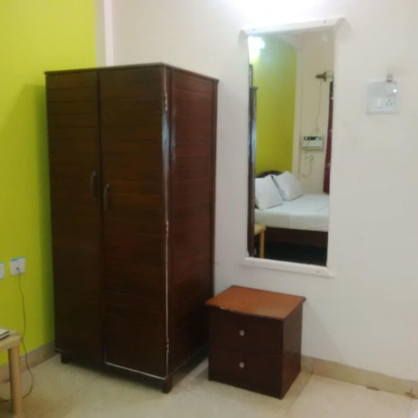 Imagen de la habitación del Hotel Rishi Prasad. Foto 16