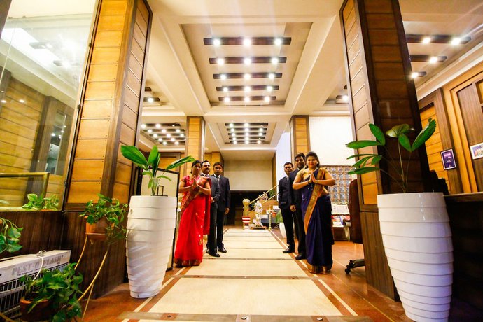 Imagen de los interiores del Hotel Rishi Regency, Jabalpur. Foto 17