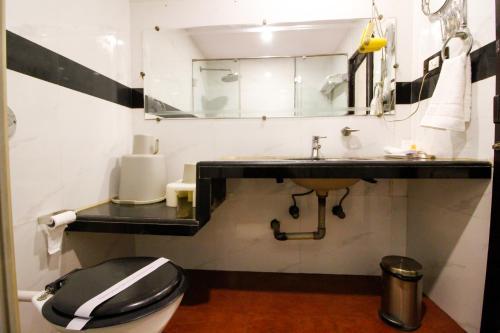 Imagen general del Hotel Rishi Regency, Jabalpur. Foto 4
