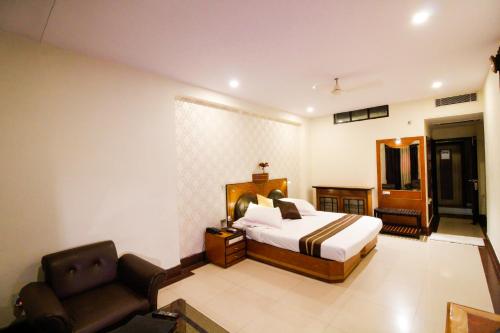 Imagen general del Hotel Rishi Regency, Jabalpur. Foto 9