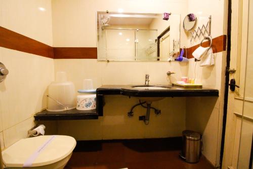 Imagen general del Hotel Rishi Regency, Jabalpur. Foto 14