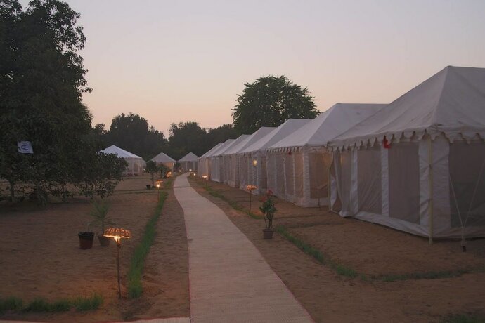 Imagen general del Hotel Rishikul Kumbh Cottages. Foto 2
