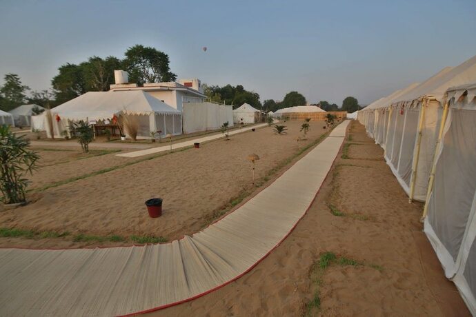 Imagen general del Hotel Rishikul Kumbh Cottages. Foto 8