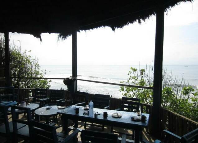 Imagen general del Hotel Rising Phoenix Magic Beach Resort. Foto 4