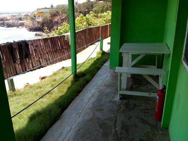 Imagen general del Hotel Rising Phoenix Magic Beach Resort. Foto 11
