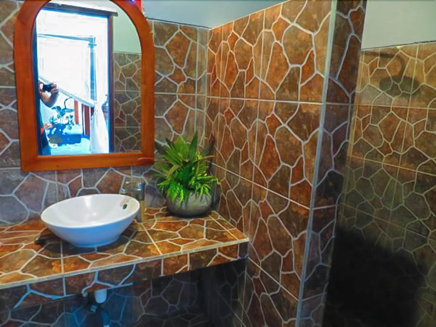 Imagen de la habitación del Hotel Rising Star Beach Resort Amed. Foto 4