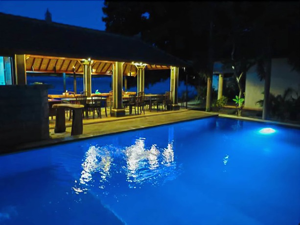 Imagen de la habitación del Hotel Rising Star Beach Resort Amed. Foto 10