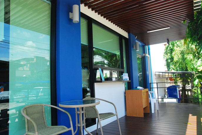 Imagen de los exteriores del Hotel Riski Residence Bangkok-noi. Foto 5