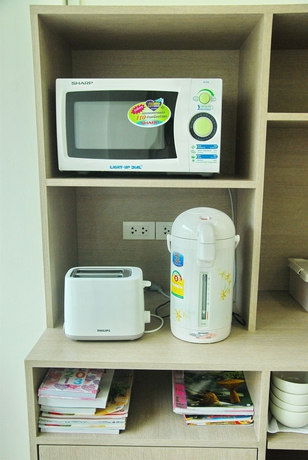 Imagen de la habitación del Hotel Riski Residence Bangkok-noi. Foto 4